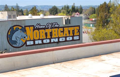 Walnut Creek: Student injured in stabbing at Northgate High School; suspect arrested